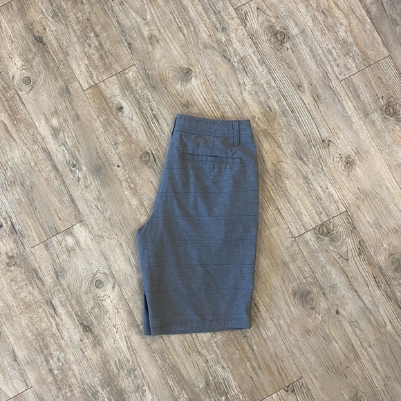 Hang Ten Casual flat front gray shorts - Picture 3 of 4